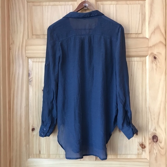 LOVE Stitch tunic top with roll tab sleeves size medium - Picture 8 of 9